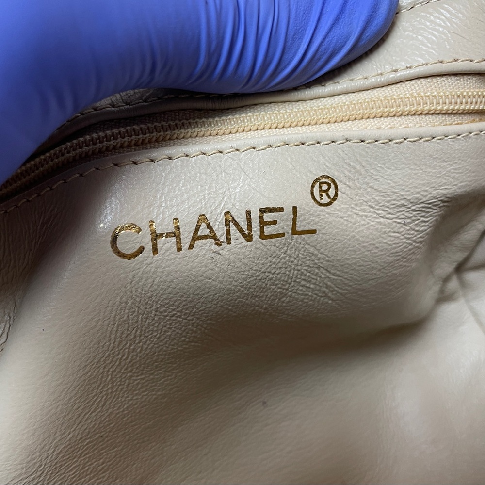 Chanel - Picture 7 of 11